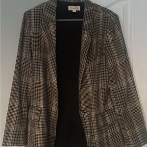 Marled Black and White Blazer with Classic Plaid Pattern